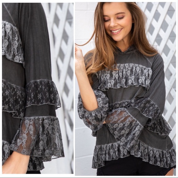 POL Black Fade Tiered Ruffle Lace Top - Picture 8 of 10